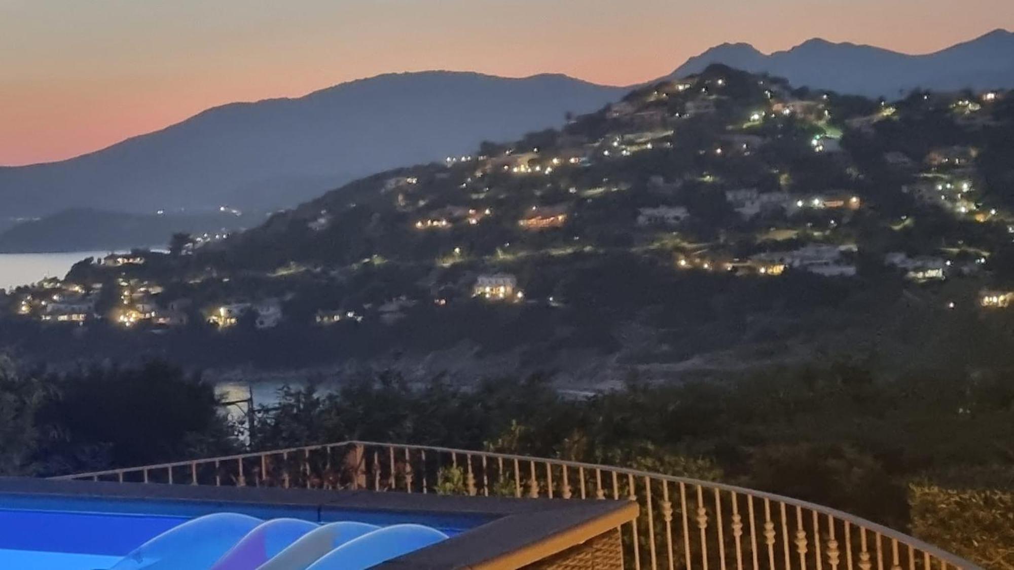 Villetta With Heated Pool And Panoramic View Torre delle Stelle Luaran gambar